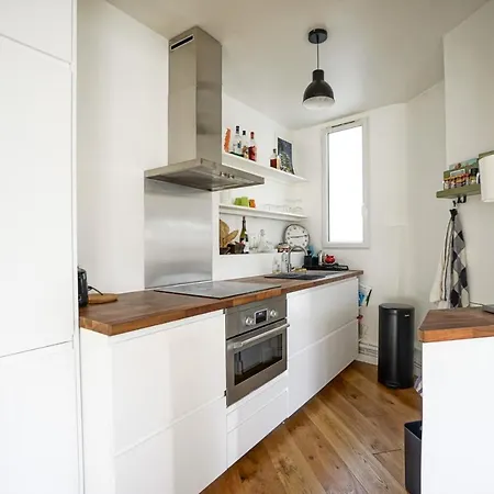 Beautiful Apartment In The 18Th District Of Paris * Parijs